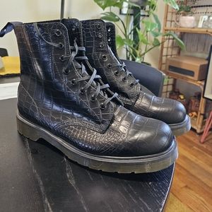 Dr. Marten Pascal boots women's 12